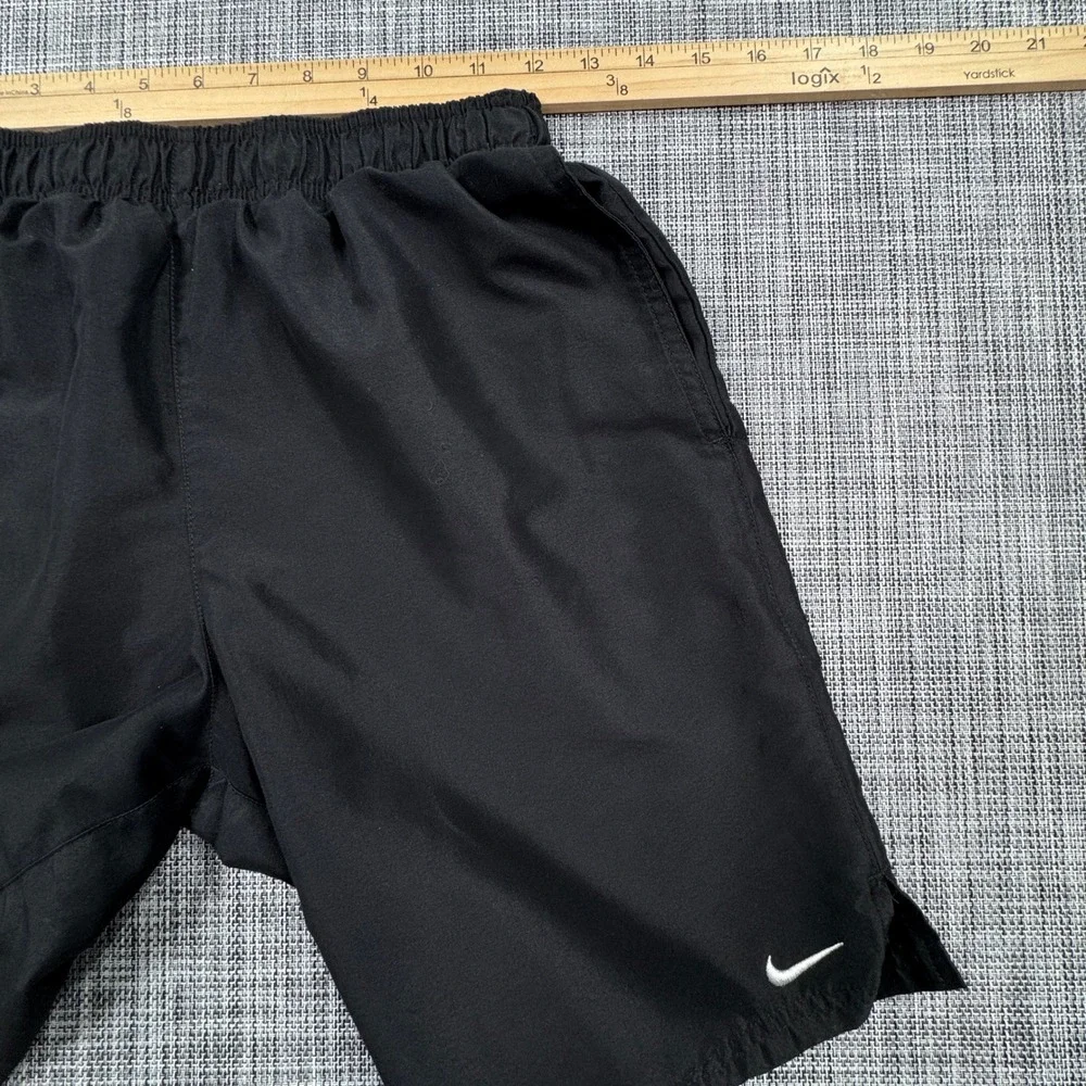 Nike Core Volley Swim Trunks Mens Small Black Mesh Lined Elastic Waist 7 Shorts